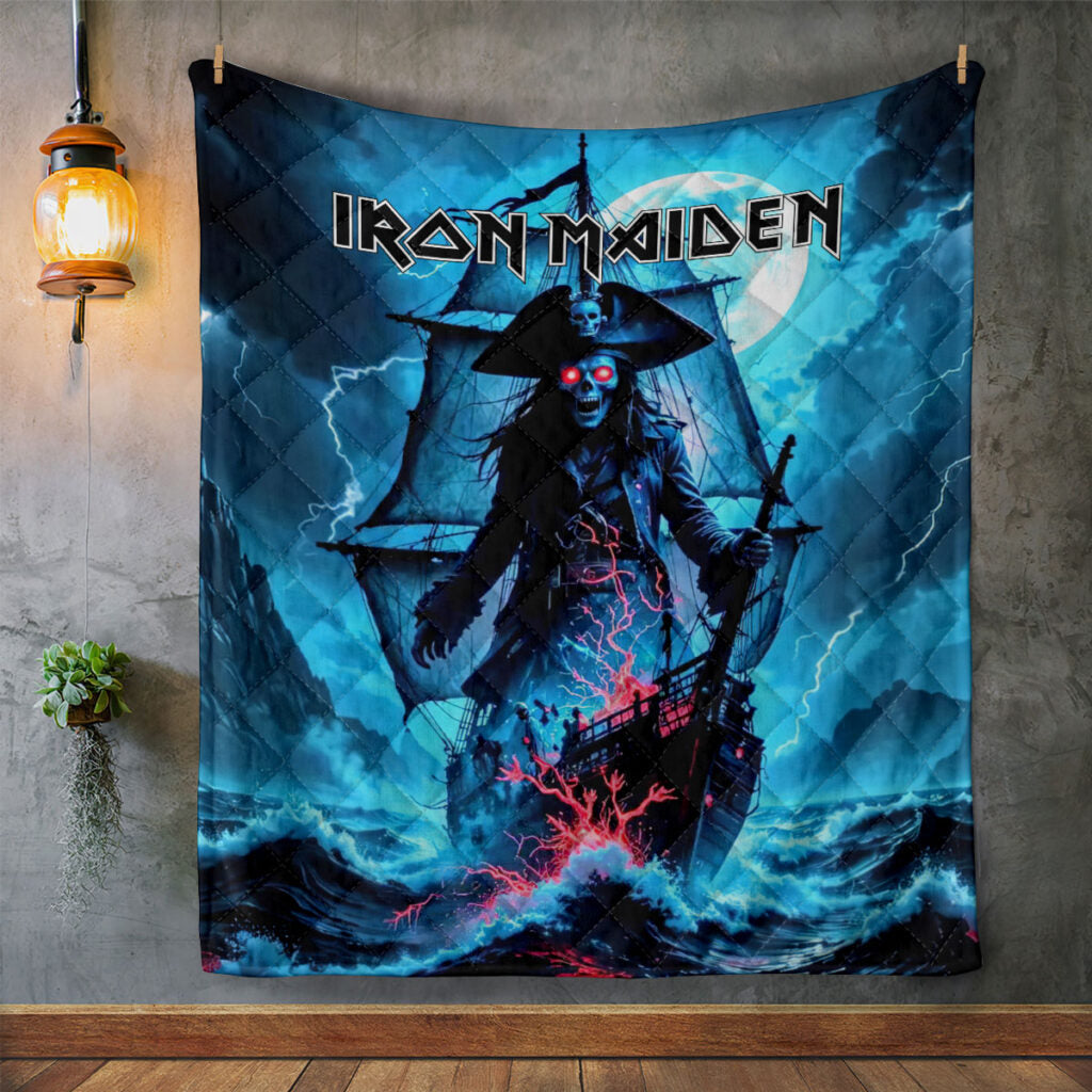 Iron Maiden Quilt Blanket - HOATT19940