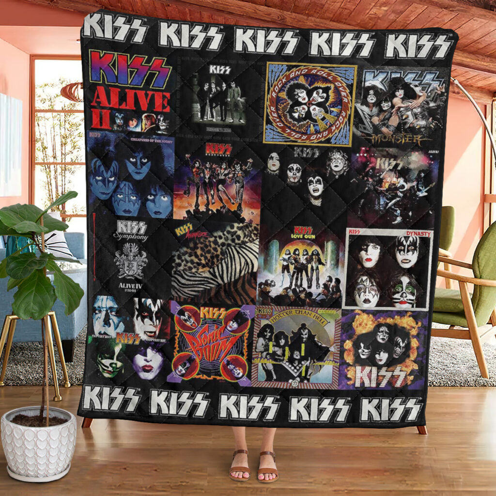 KISS Quilt Blanket - GNE 2284